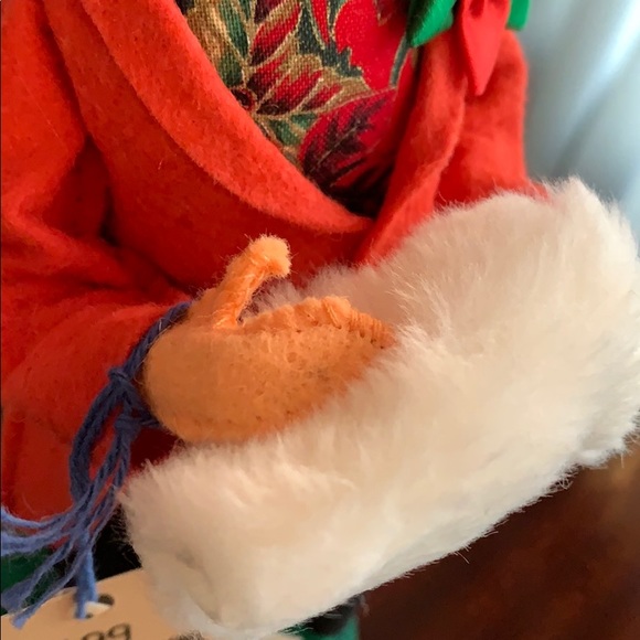 Annalee 10" Holiday Best Mrs. Santa - Picture 5 of 8